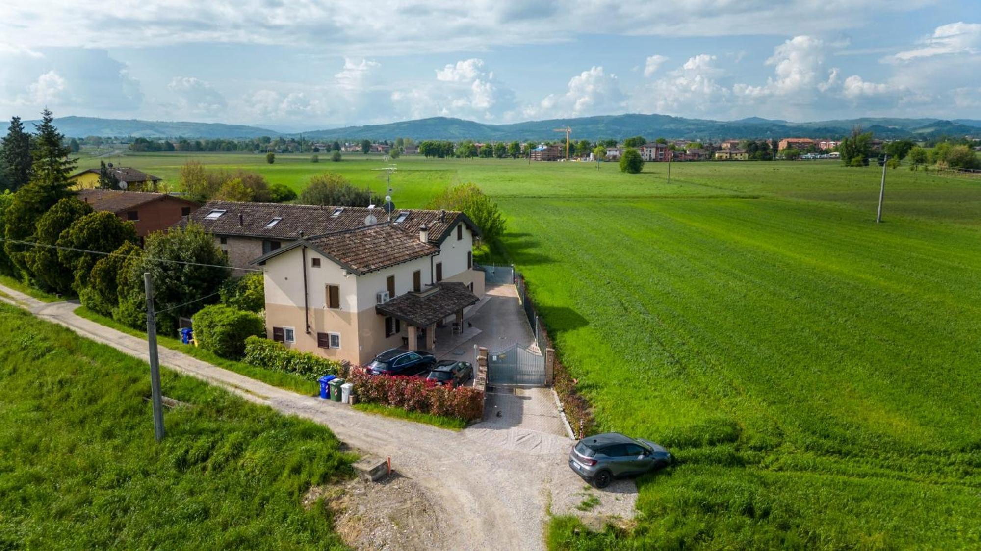 Due Maesta Home Reggio nell'Emilia Exterior foto